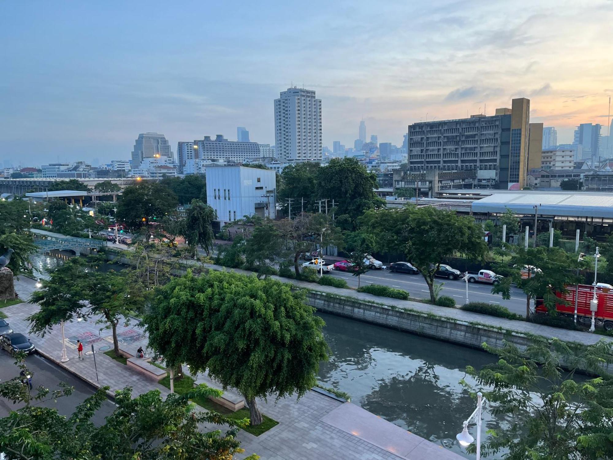 Baan1668 Hometel Near Chinatown One Bangkok Eksteriør billede