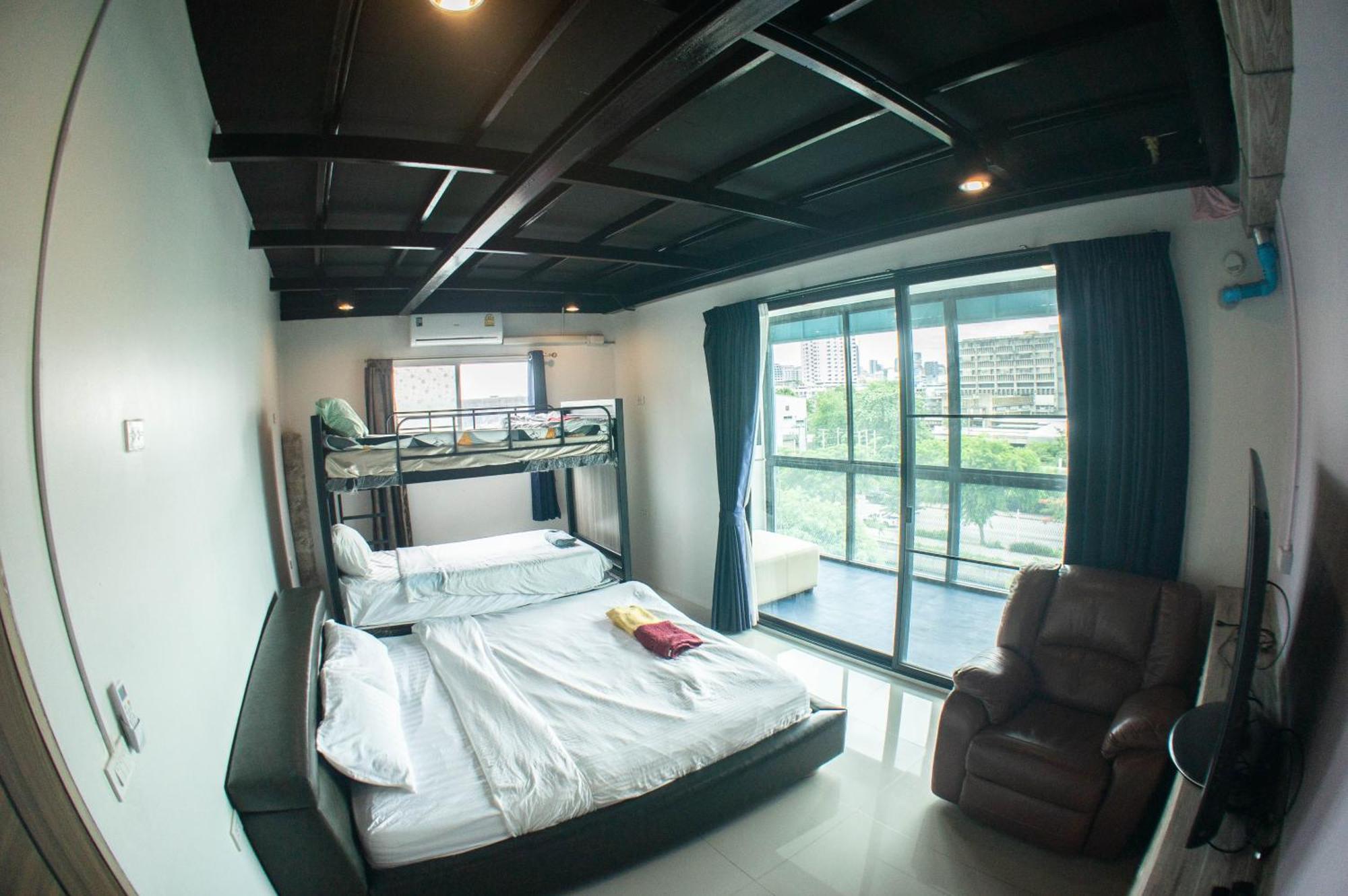 Baan1668 Hometel Near Chinatown One Bangkok Eksteriør billede