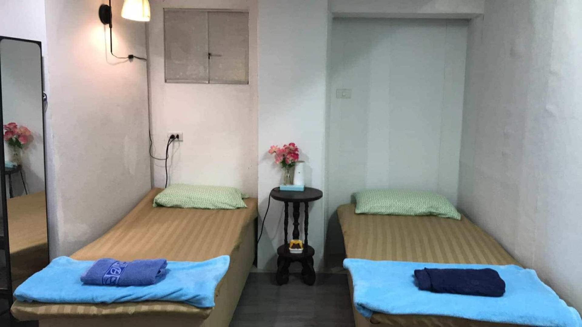 Baan1668 Hometel Near Chinatown One Bangkok Eksteriør billede